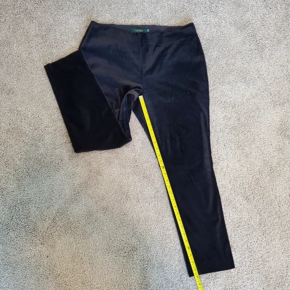 Lauren Ralph Lauren Women's Velvet Trousers, Black (Size 14) - Picture 6 of 9